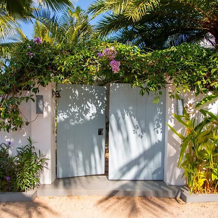 Le Mandala Moris Guesthouse Pointe Aux Canonniers Grand-Baie Dış mekan fotoğraf