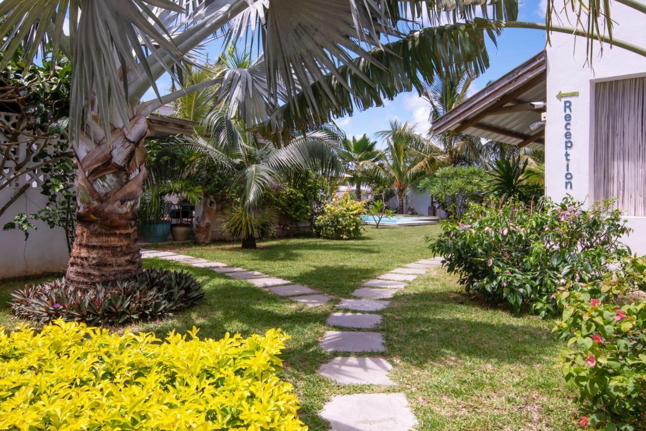Le Mandala Moris Guesthouse Pointe Aux Canonniers Grand-Baie Dış mekan fotoğraf