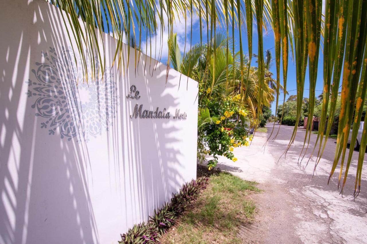 Le Mandala Moris Guesthouse Pointe Aux Canonniers Grand-Baie Dış mekan fotoğraf